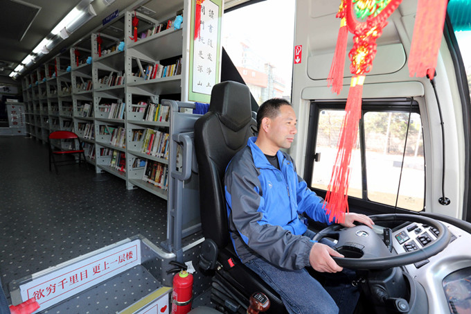dt9205a數(shù)字萬(wàn)用表電路圖歐姆當(dāng)調(diào)零