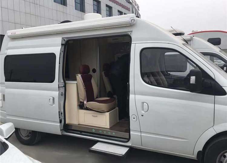 攝像機(jī)雙電源電路